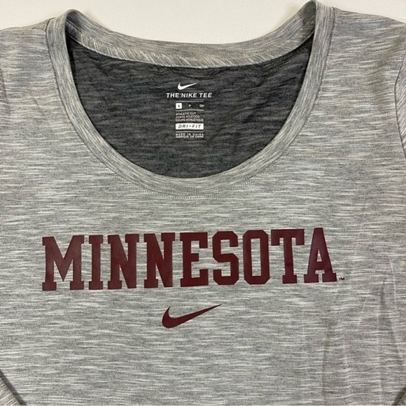 University of Minnesota Nike Shirt Women's Small Athletic Dri-Fit Long Sleeve - Picture 1 of 9